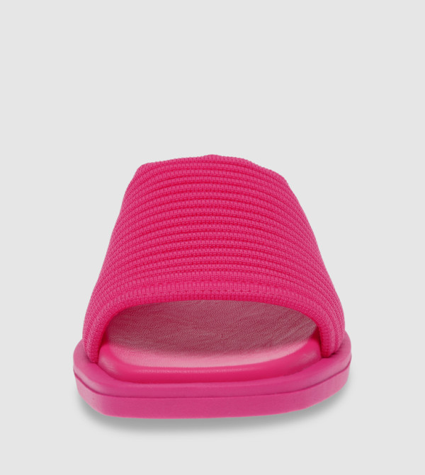 ستيف مادن  - فوشي Flat Sandals
