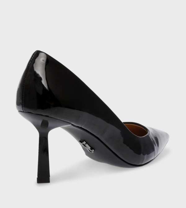 Steve Madden  - Black Pumps