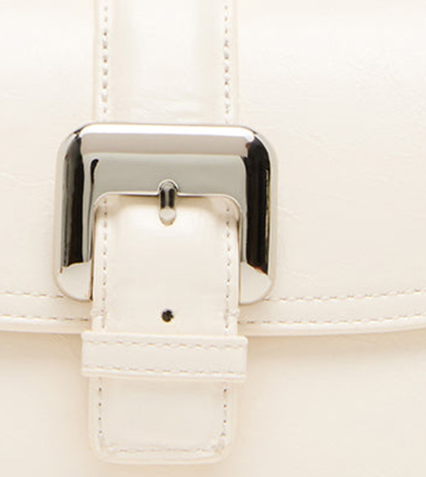 Steve Madden  - Cream Handheld Bags