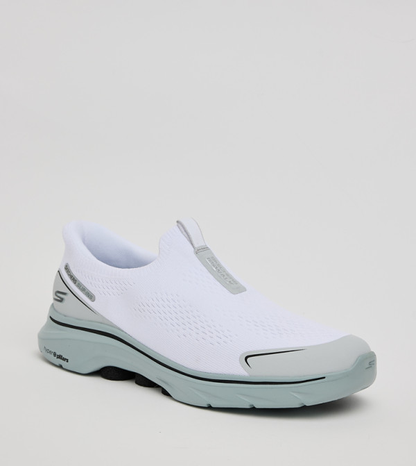 Skechers Sportswear - White Walking Shoes