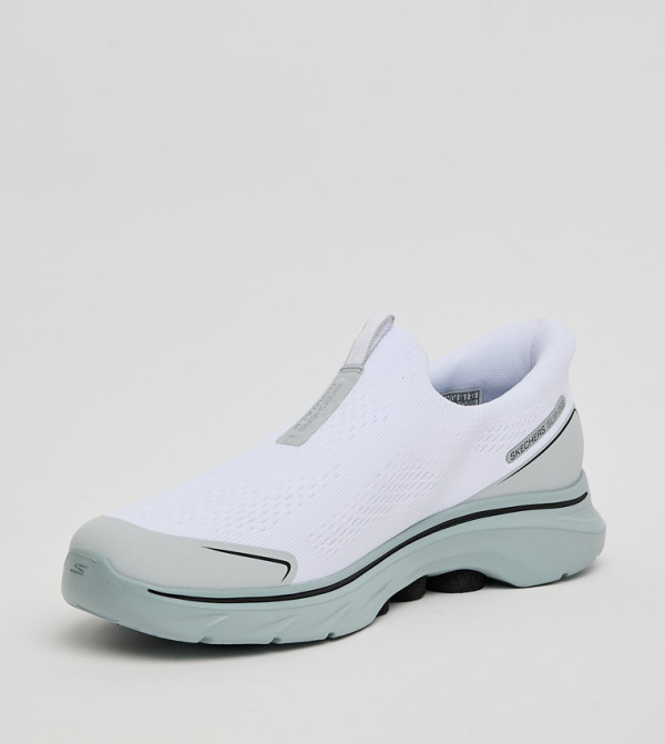 Skechers Sportswear - White Walking Shoes