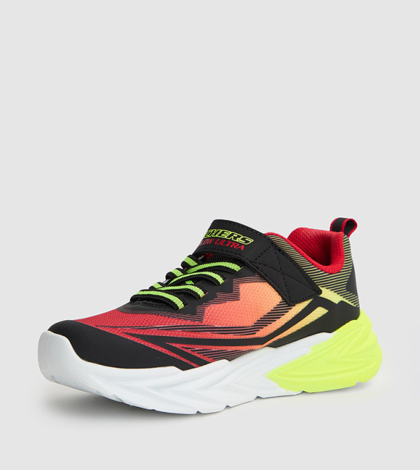 Skechers - Red Low Top