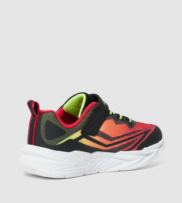 Skechers - Black Low Top