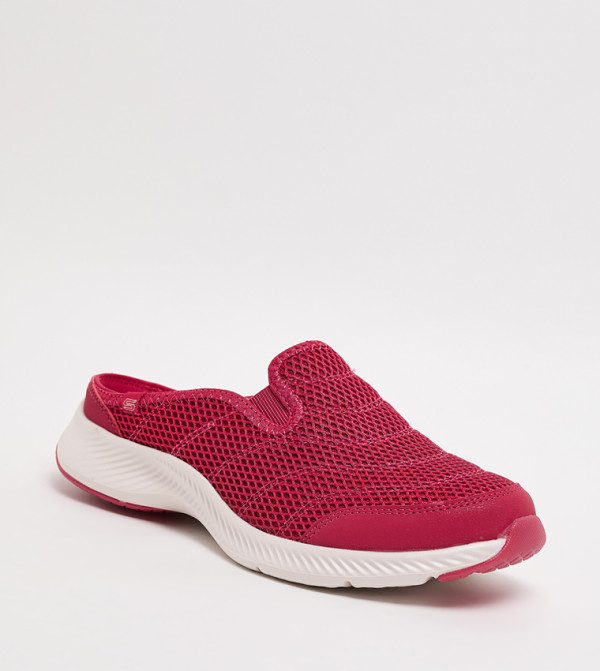 سكيتشرز  Slip-Ons - أحمر سهل الارتداء