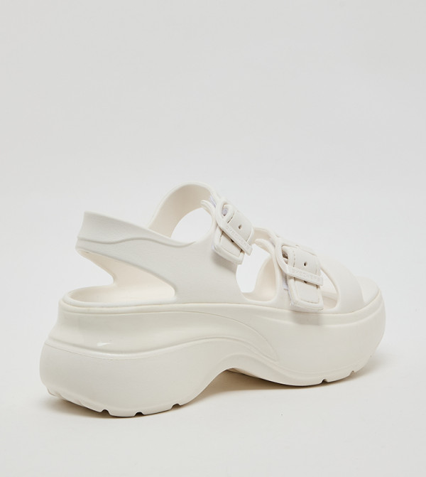 سكيتشرز  الصنادل المسطحة - أبيض Flat Sandals