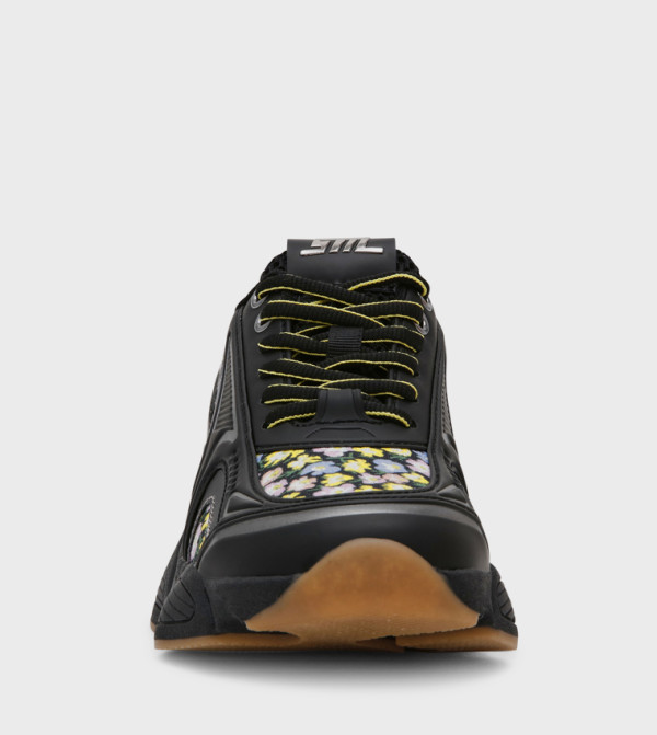 Steve Madden  - Black Low Top