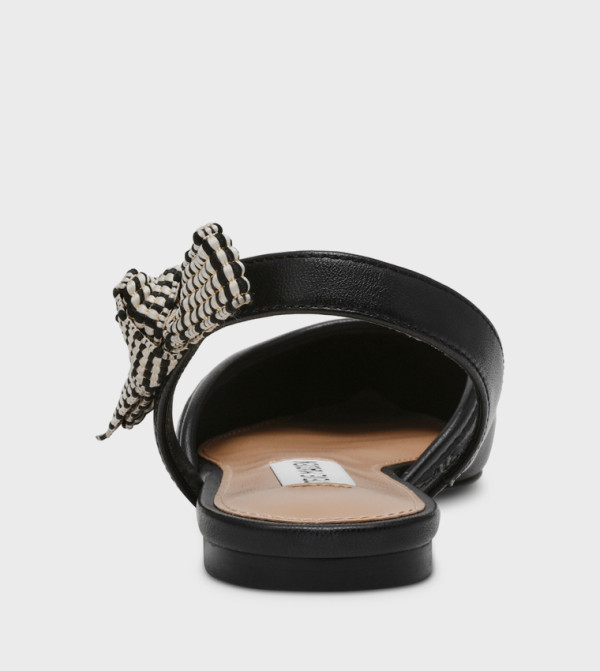 Steve Madden  Flat Shoes - Black Casual Slip-ons