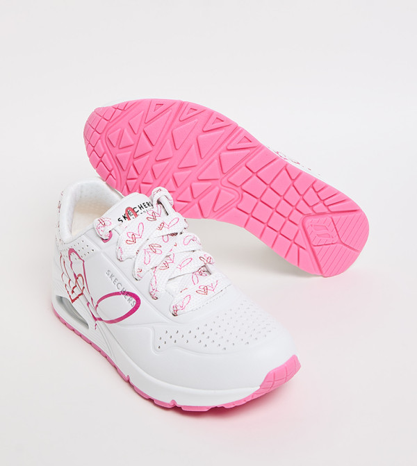Skechers  - White Low Top