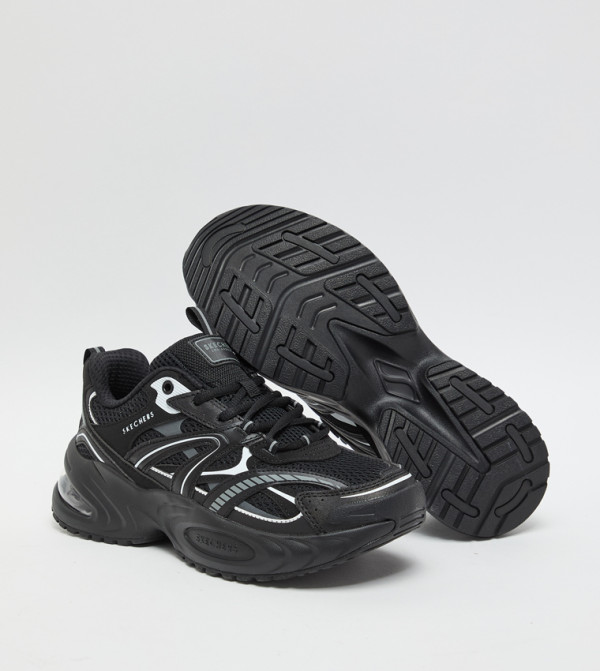 Skechers - BLACK Low Top