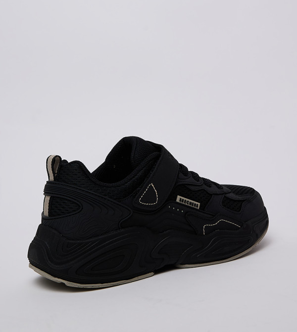 Skechers  - Black Low Top