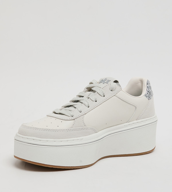 Skechers  - White Low Top