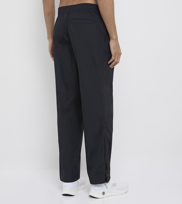 Skechers  Track Pants & Joggers - Black Track Pants & Joggers