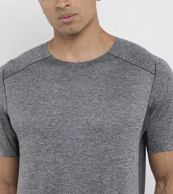 سكيتشرز  تيشيرتات وفانيلات  - رمادي T-Shirts & Vests