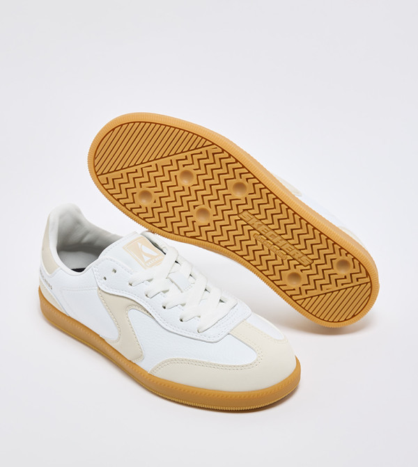 Skechers  - White Low Top