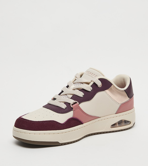 Skechers  - Multi Low Top