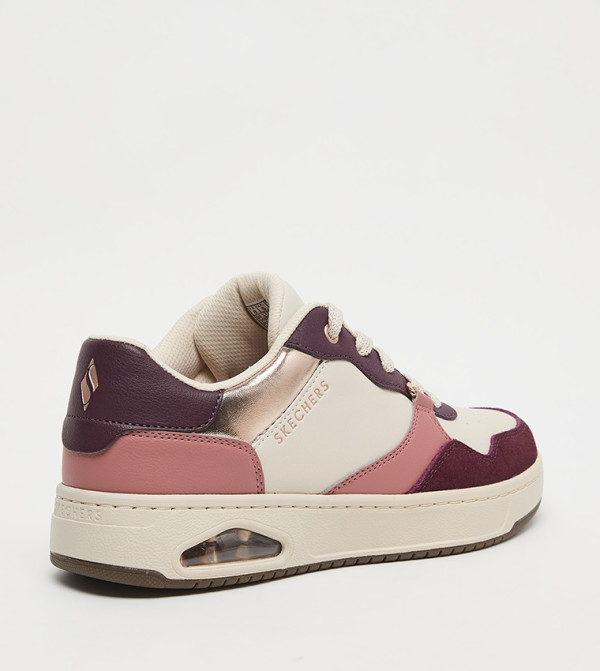 Skechers  - Multi Low Top