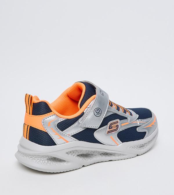 Skechers  - Silver Low Top