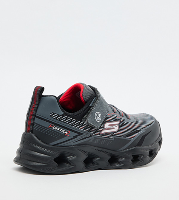 Skechers  - Multi Low Top