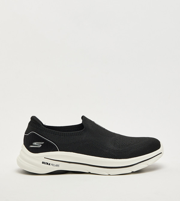 Skechers Skechers - Black Walking Shoes