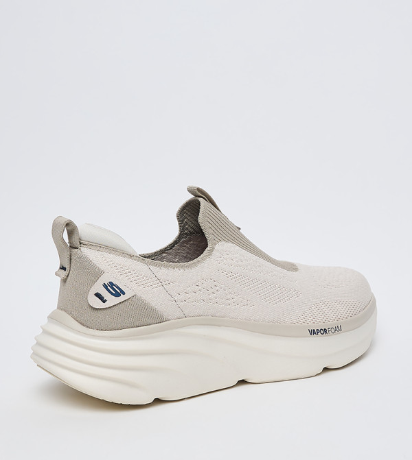 Skechers Skechers - Beige Walking Shoes