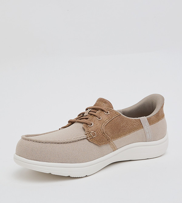 Skechers  - Taupe Low Top