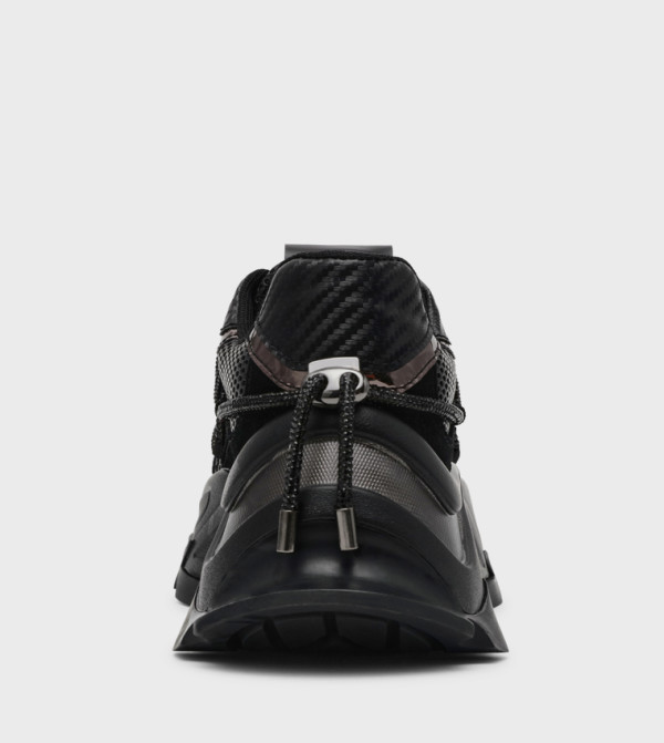 Steve Madden Steve Madden - Black Low Top