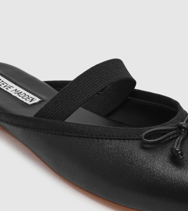 Steve Madden  Flat Shoes - Black undefined