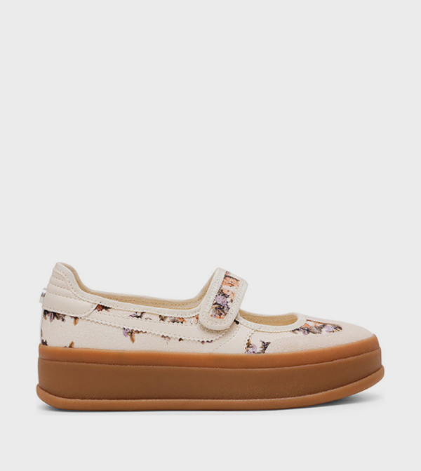Steve Madden Steve Madden - Beige Casual Slip-ons