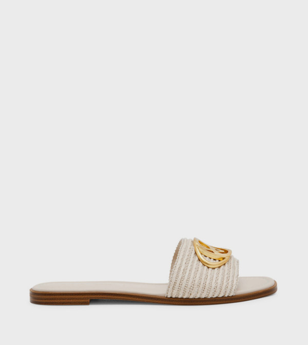 ستيف مادن  أحذية - كريمي  الصنادل المسطحة