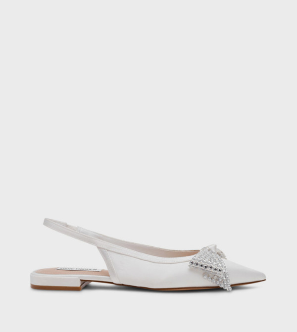 Steve Madden Steve Madden - Ivory Flat Sandals