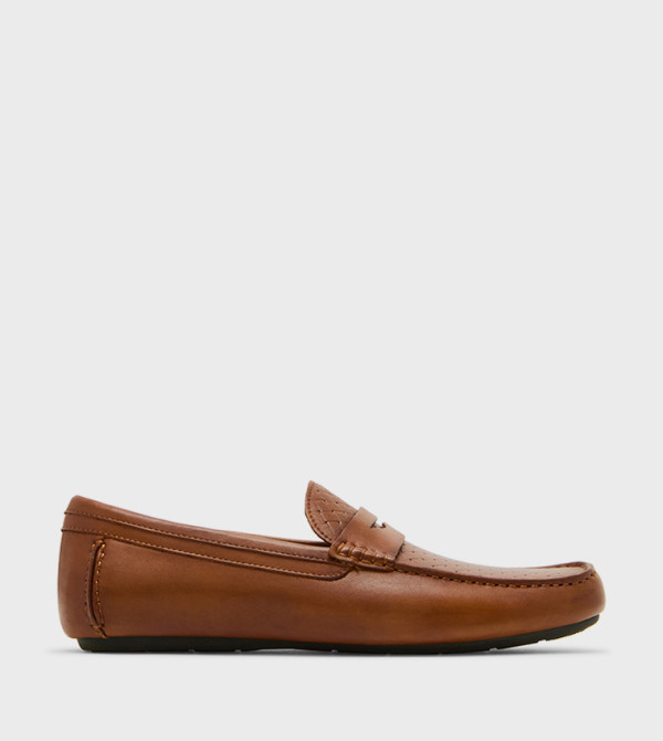 Steve Madden  Loafers & Moccasins - Tan undefined