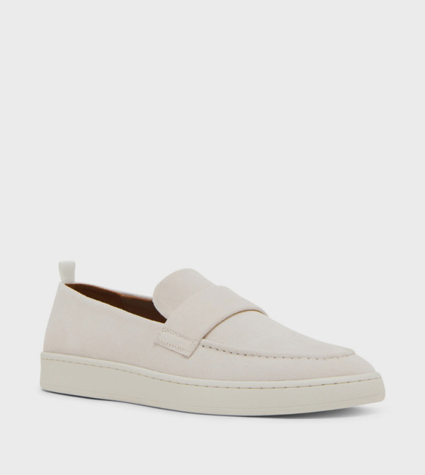 Steve Madden  Loafers & Moccasins - White undefined