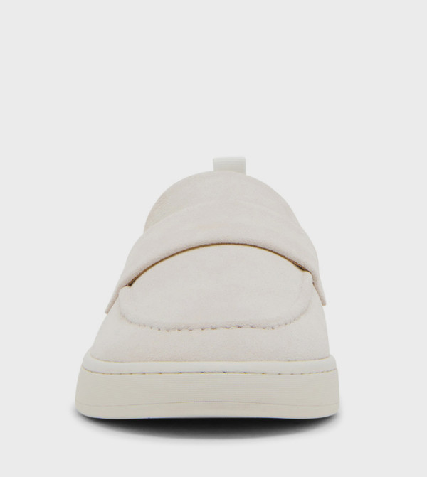 Steve Madden  Loafers & Moccasins - White undefined