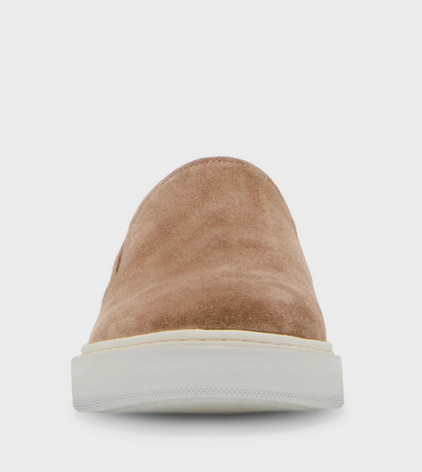 ستيف مادن ستيف مادن - بني  undefined