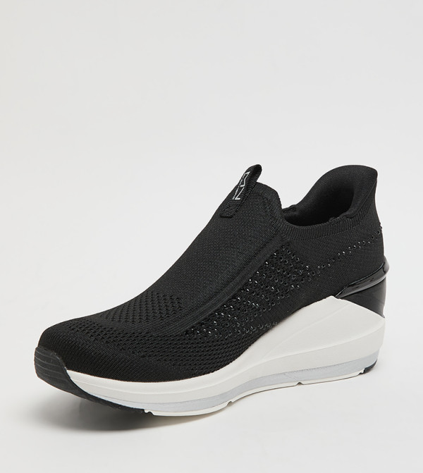 Skechers  Slip-Ons - Black Casual Slip-ons