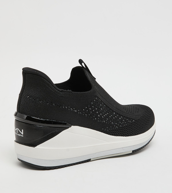 Skechers  Slip-Ons - Black Casual Slip-ons
