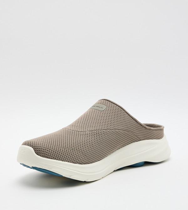 Skechers Skechers - Taupe Casual Slip-ons