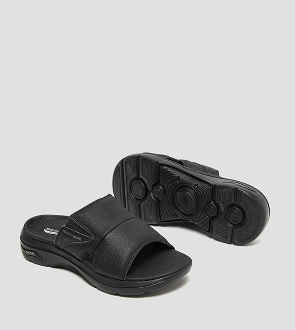 سكيتشرز سكيتشرز - أسود صنادل كاجوال