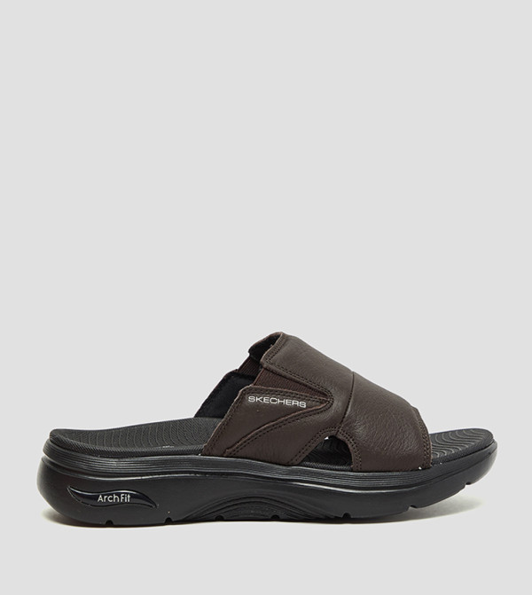 سكيتشرز سكيتشرز - بني  صنادل كاجوال