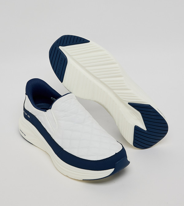 Skechers Skechers - White Walking Shoes