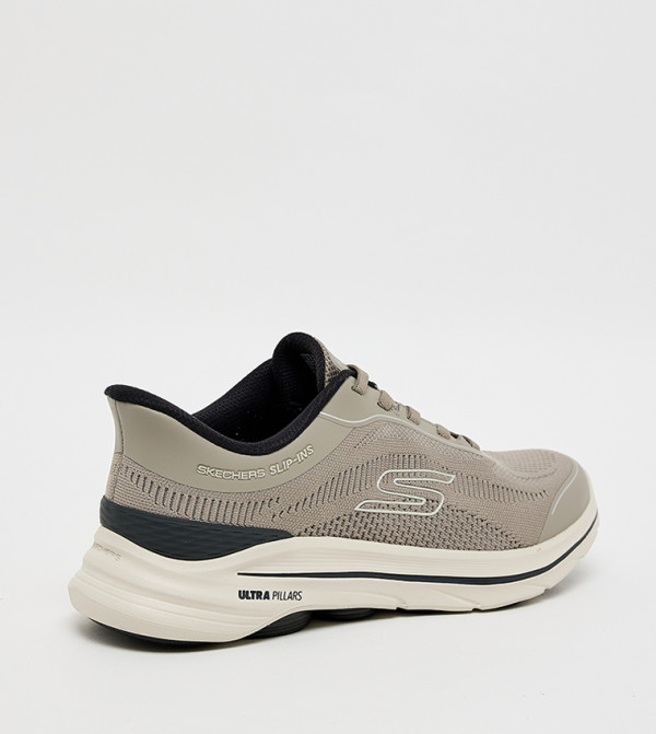 Skechers top-selling-om - Brown Walking Shoes
