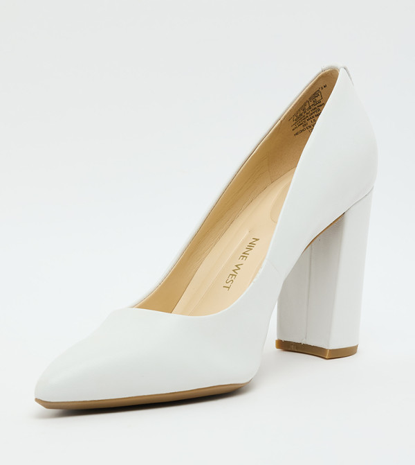 Nine West Nine West - White Pumps
