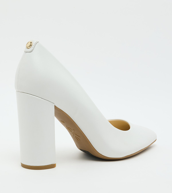 Nine West Nine West - White Pumps