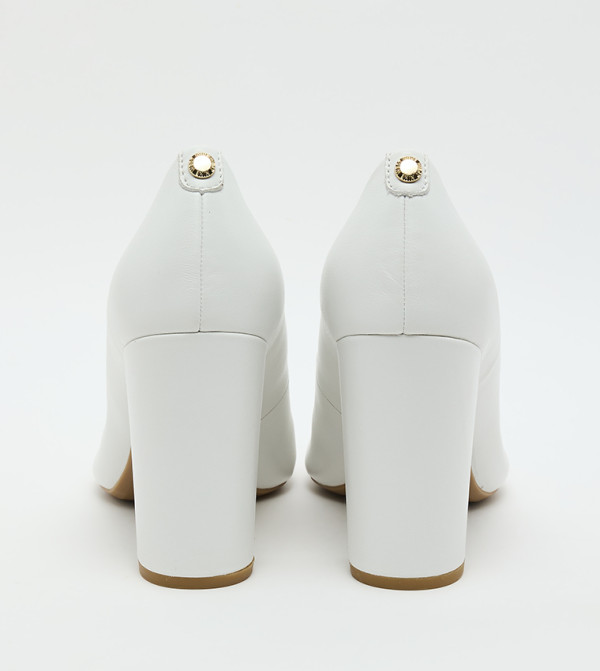 Nine West Nine West - White Pumps