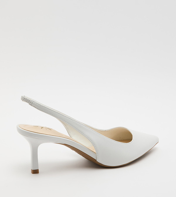 Nine West Nine West - White Pumps