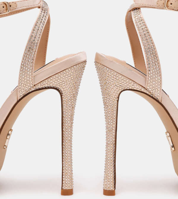 Steve Madden  Sandals - Gold Heels