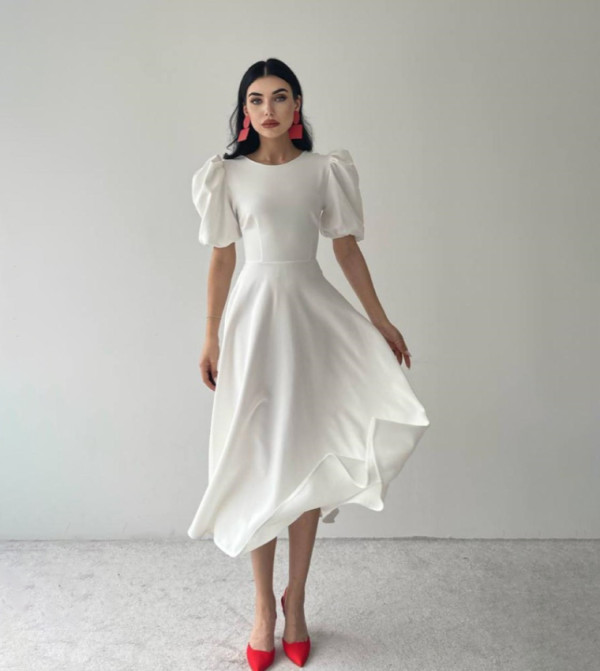 لوف بوكس لوف بوكس - أبيض Midi Dresses