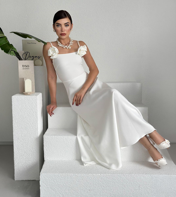 لوف بوكس لوف بوكس - أبيض Midi Dresses