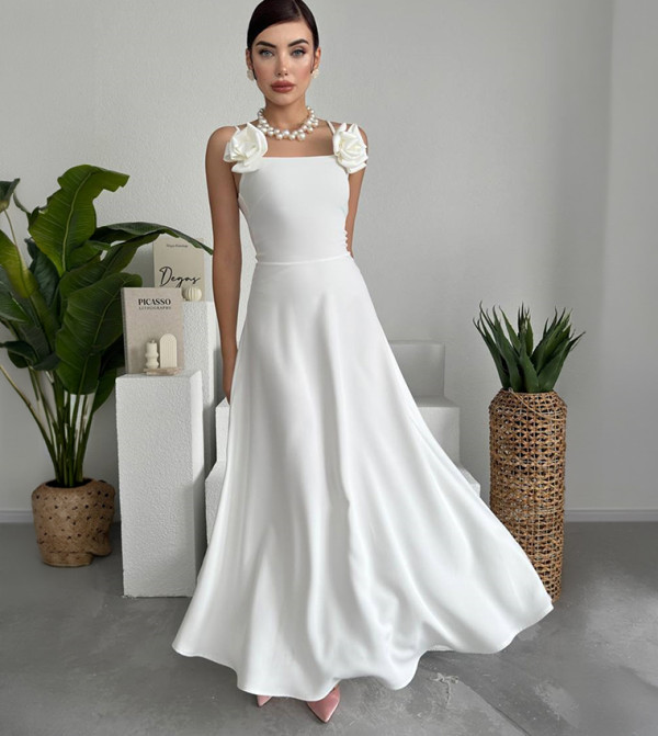 لوف بوكس لوف بوكس - أبيض Midi Dresses