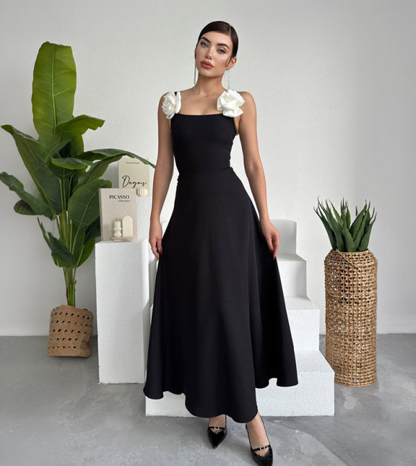 Lovebox Lovebox - BLACK Midi Dresses